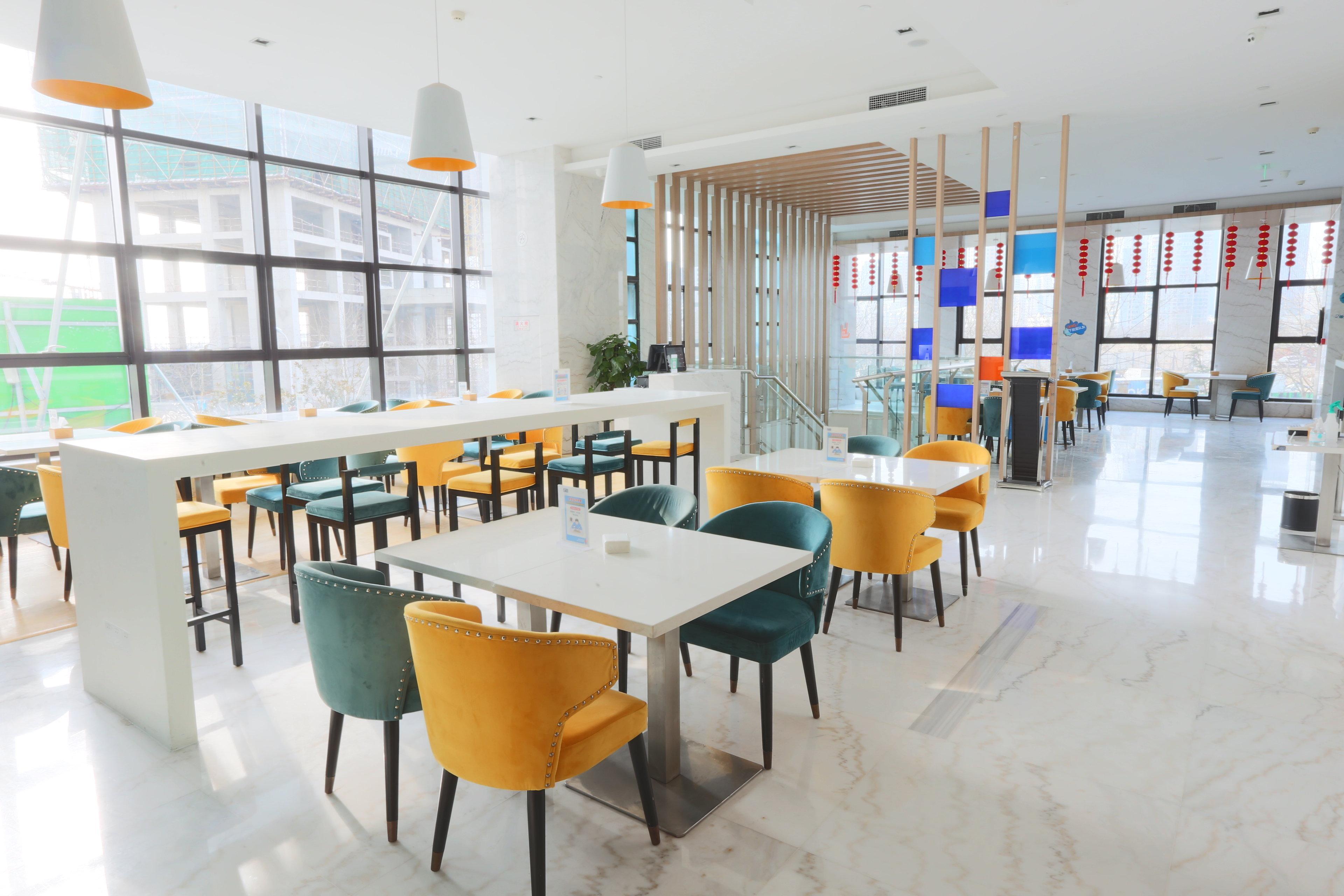 Holiday Inn Express - Qingdao West Coast By Ihg Екстер'єр фото