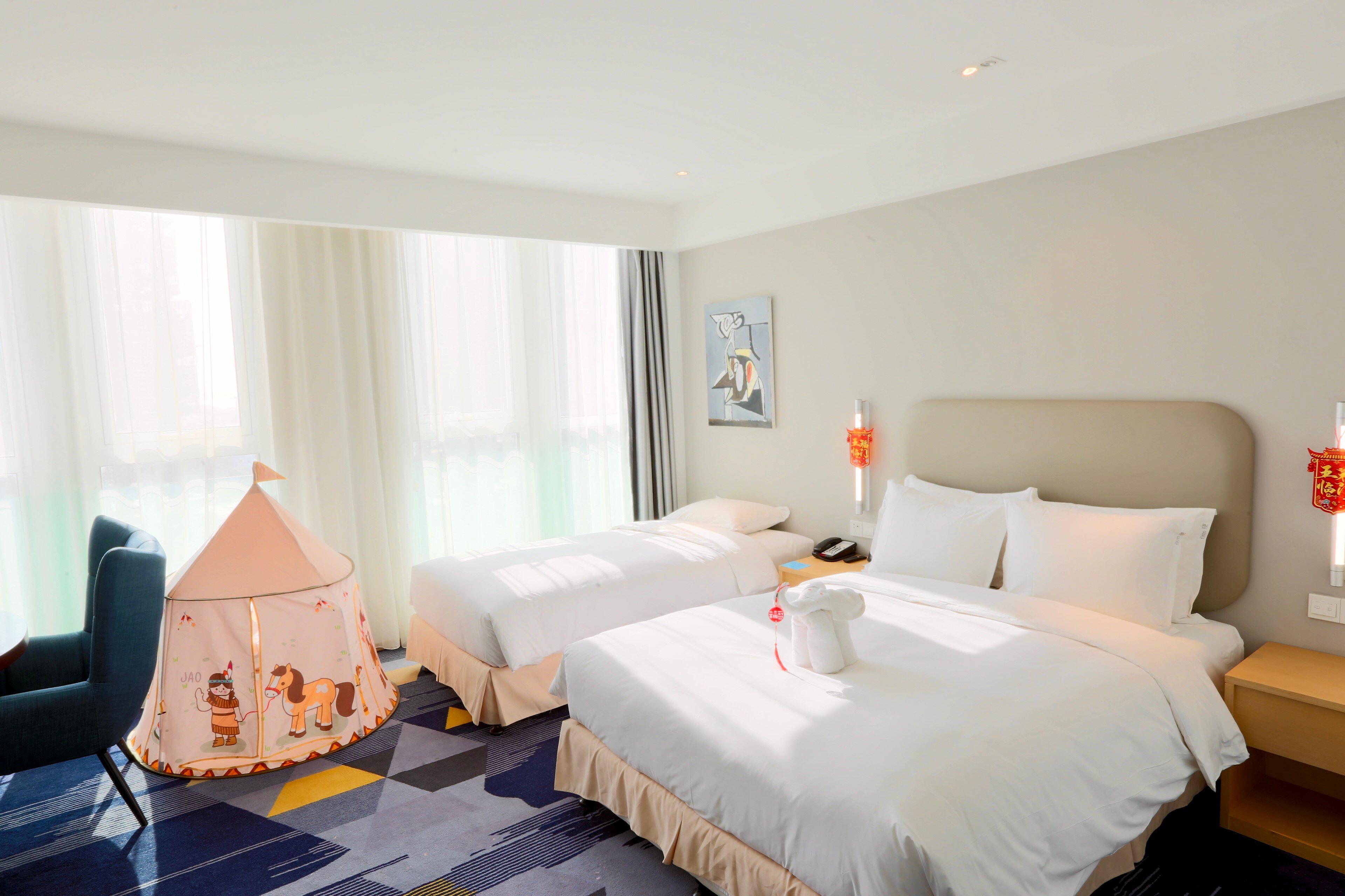 Holiday Inn Express - Qingdao West Coast By Ihg Екстер'єр фото